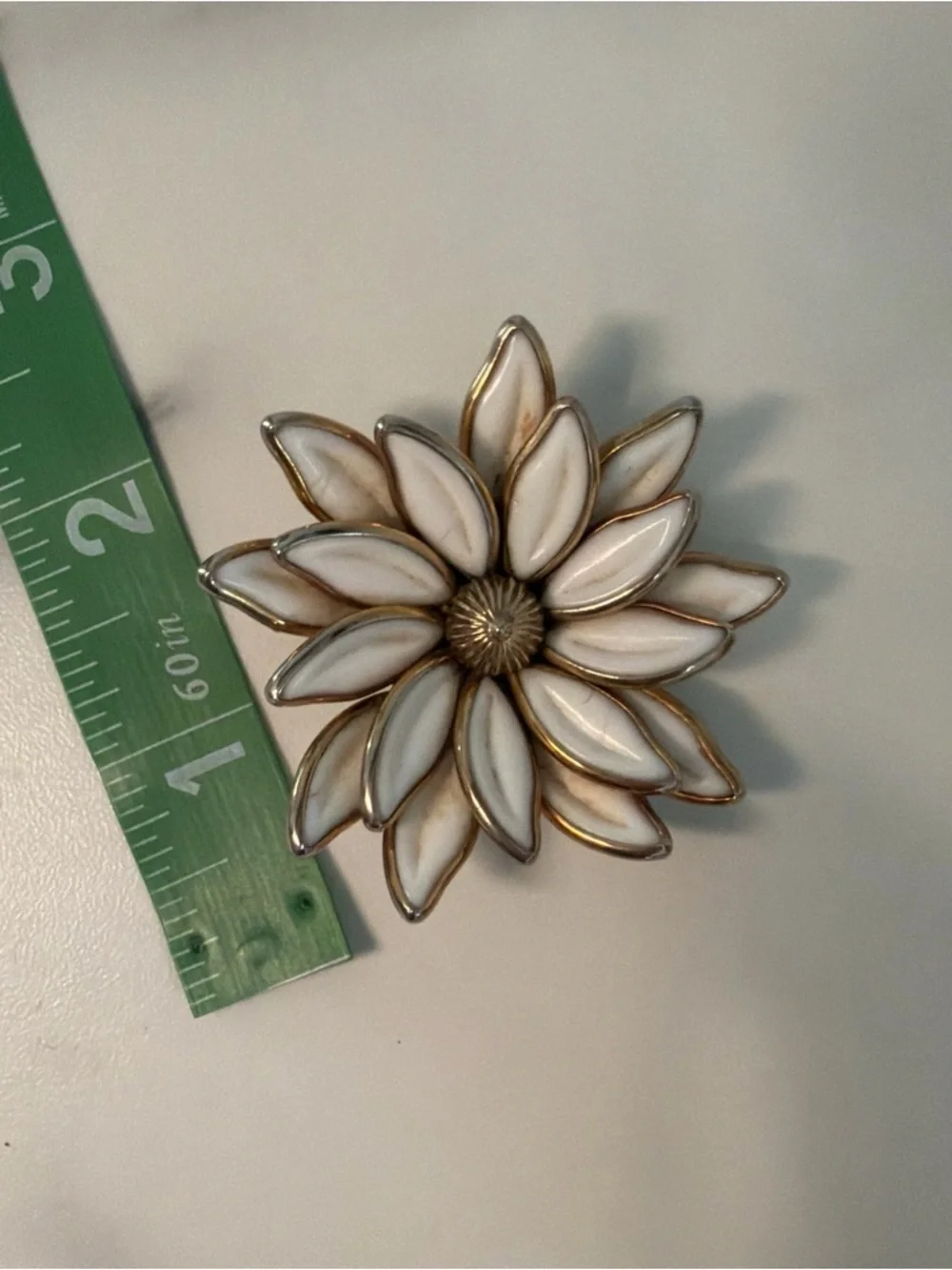 Vintage  Crown Trifari Gold Tone Milk Glass Water Lily Flower Brooch Pin